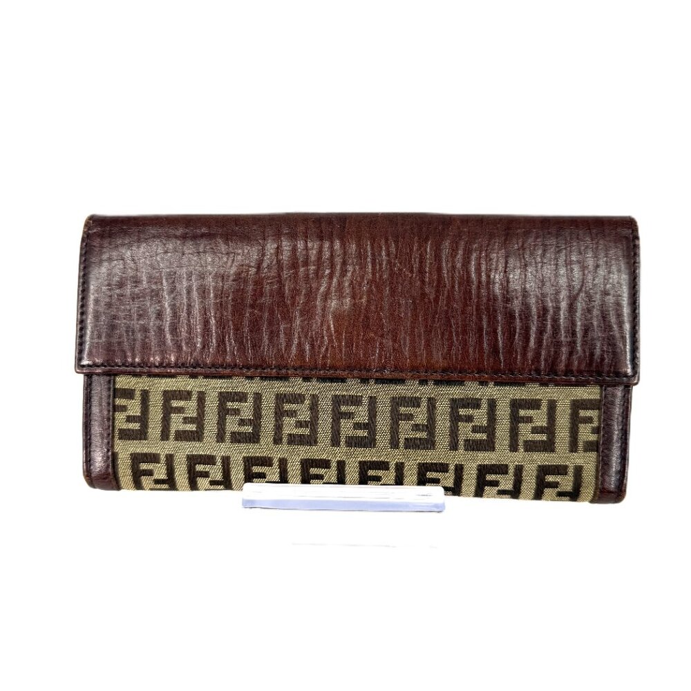 Fendi Bifold Classic Wallet - Picture 4 of 11